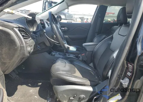 2019 Jeep Cherokee Latitude Plus from USA, damaged, VIN 1C4PJMLB8KD397419